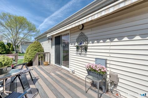 21 Laurel Circle East Windsor CT 06088
