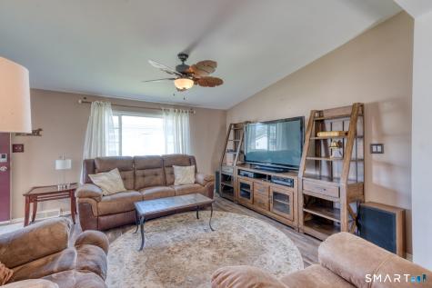 21 Laurel Circle East Windsor CT 06088