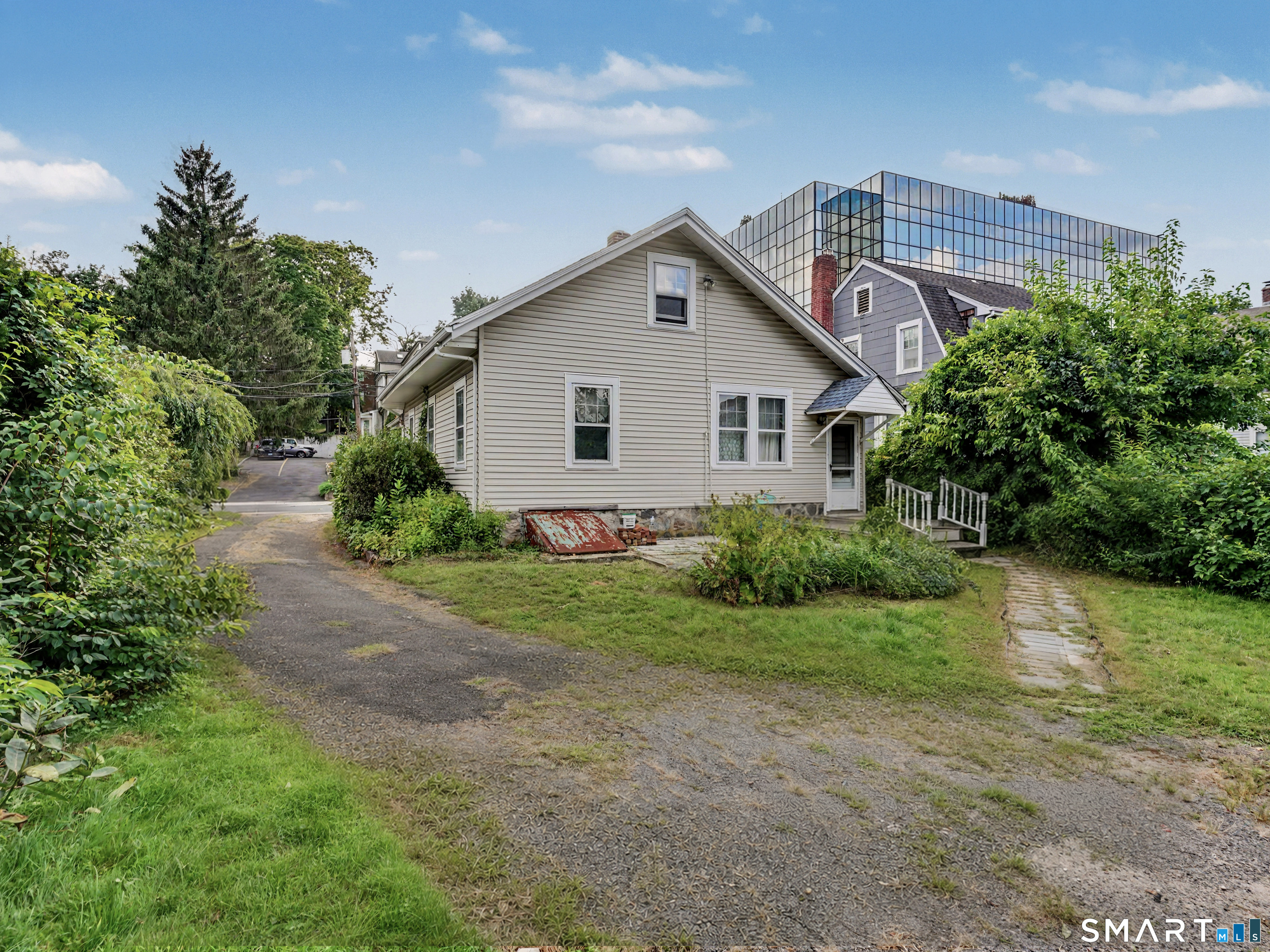 28 Houston Terrace Stamford CT 06902