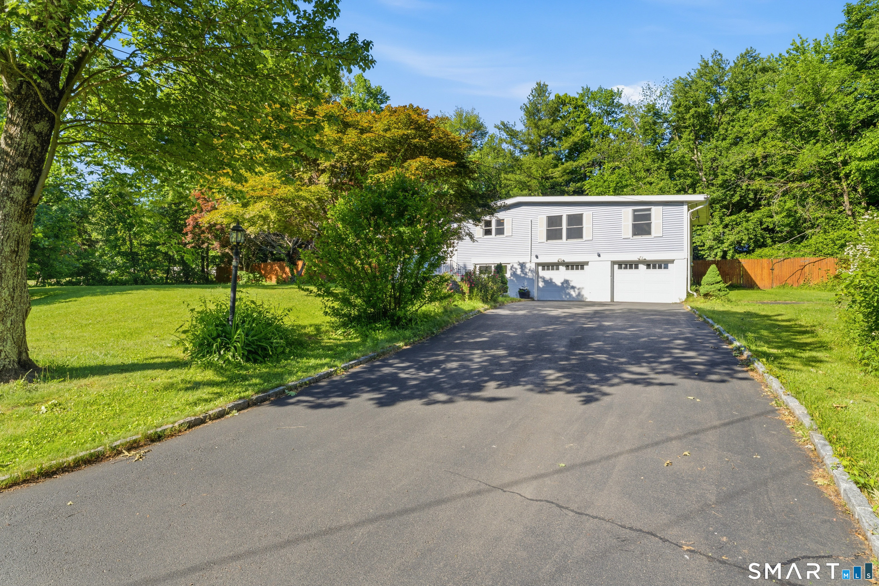 21 North Pleasant Rise Brookfield CT 06804