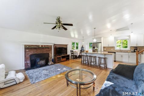 21 North Pleasant Rise Brookfield CT 06804