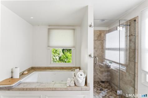 21 North Pleasant Rise Brookfield CT 06804