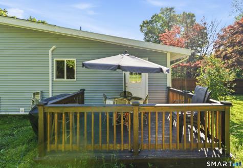 21 North Pleasant Rise Brookfield CT 06804