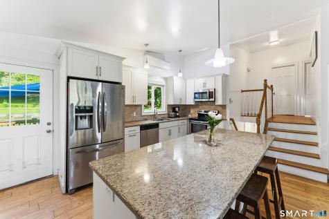 21 North Pleasant Rise Brookfield CT 06804