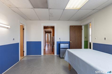 34 Queen Street Meriden CT 06451
