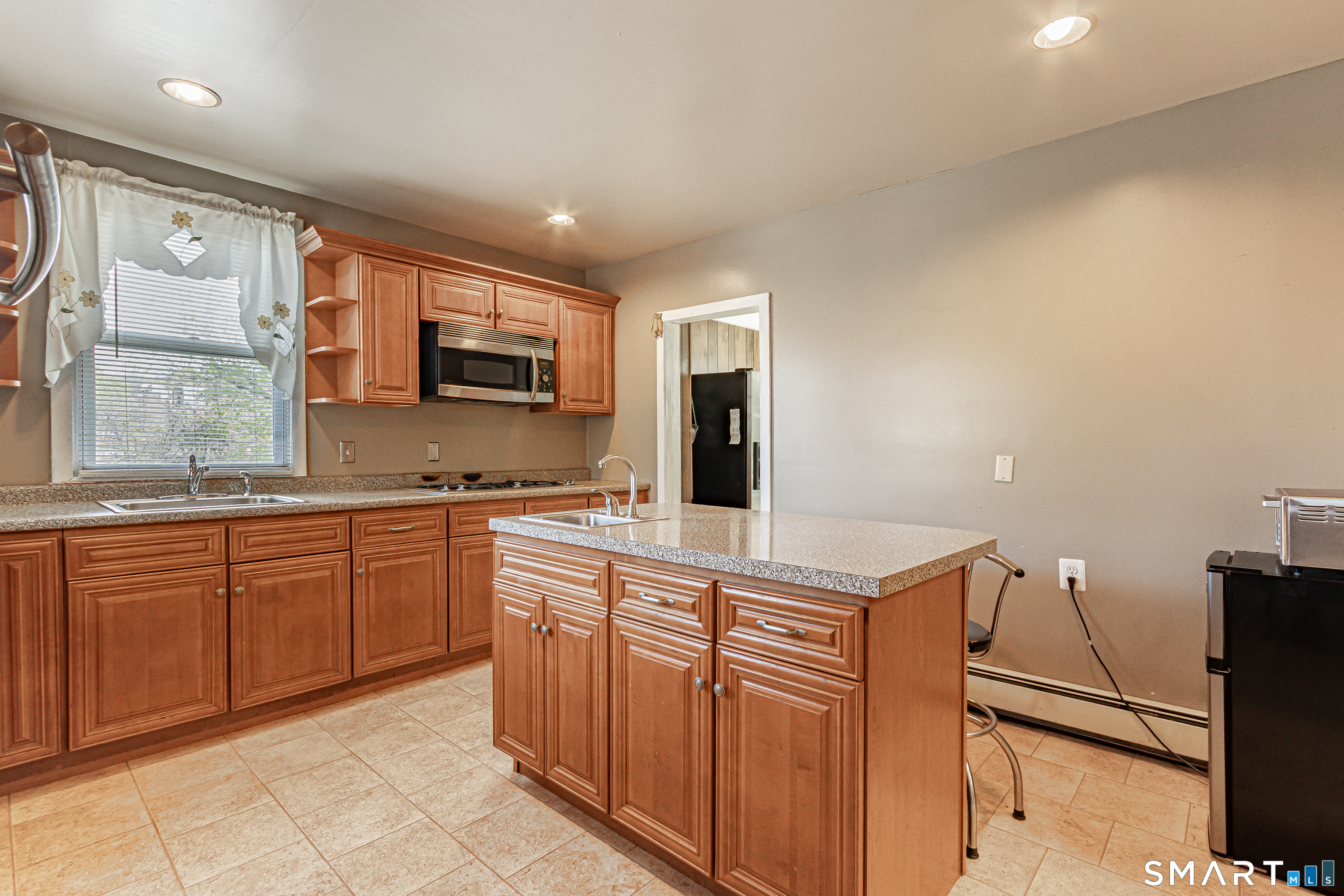 34 Queen Street Meriden CT 06451