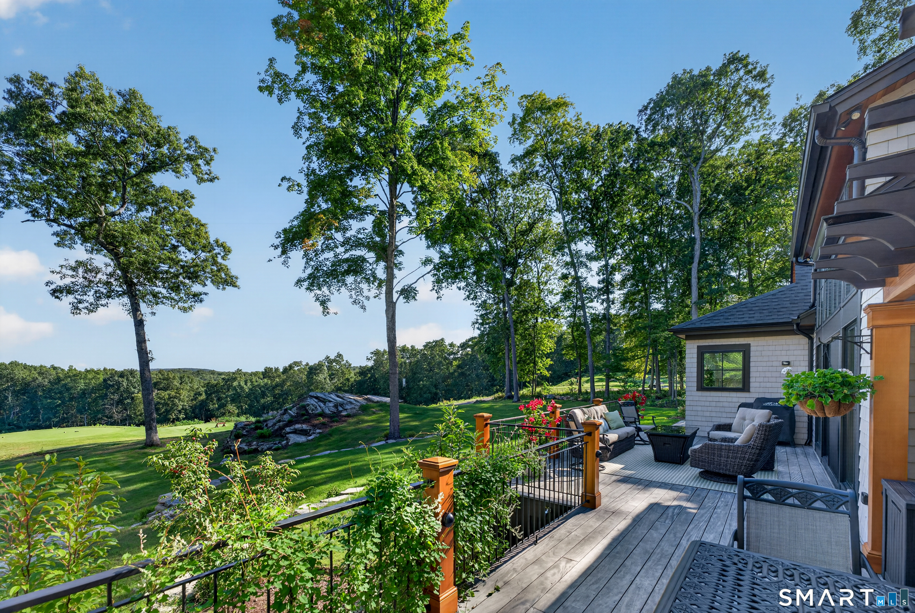 703 Fox Hopyard Road East Haddam CT 06423