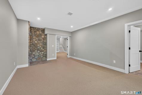 703 Fox Hopyard Road East Haddam CT 06423