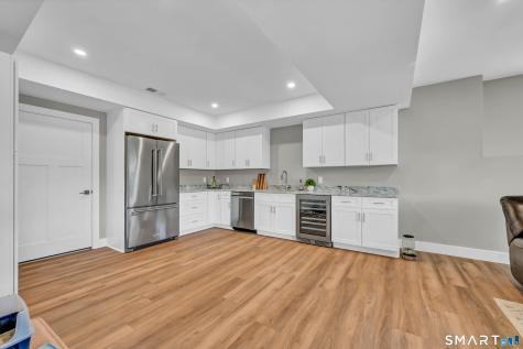 21 Lakeview Road Brookfield CT 06804
