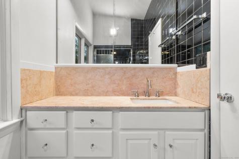 999 Monroe Turnpike Monroe CT 06468