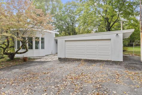 999 Monroe Turnpike Monroe CT 06468