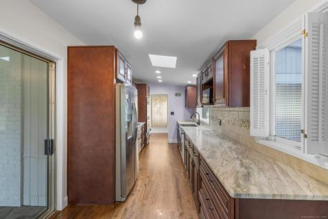 999 Monroe Turnpike Monroe CT 06468