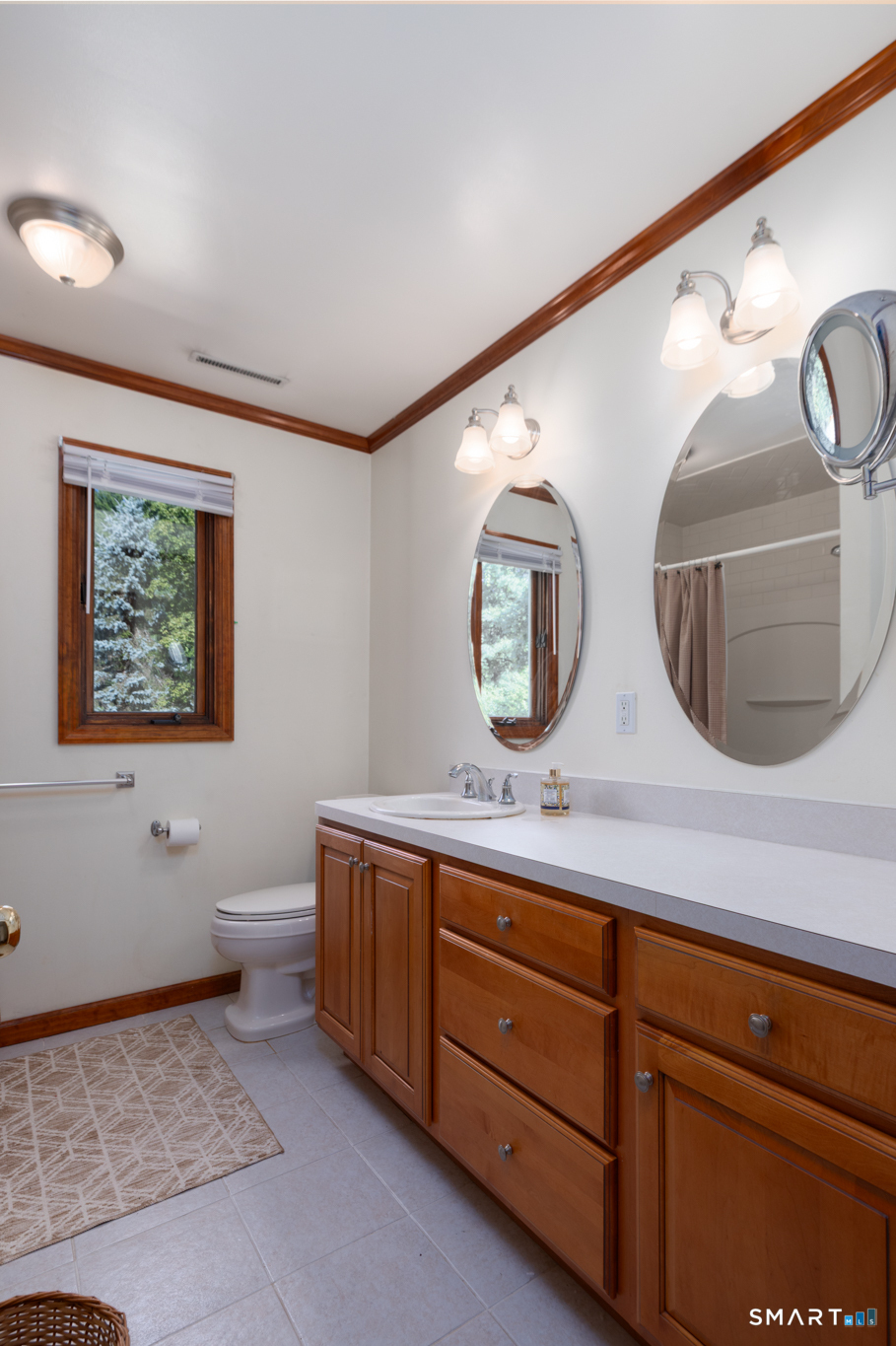 323 Watertown Road Middlebury CT 06762