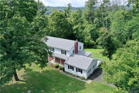 39 White Pine Drive Brookfield CT 06804