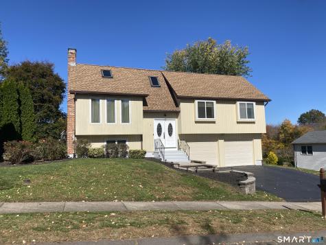 14 Cimarron Road Middletown CT 06457