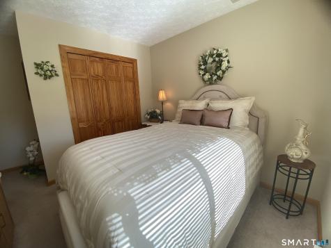 14 Cimarron Road Middletown CT 06457