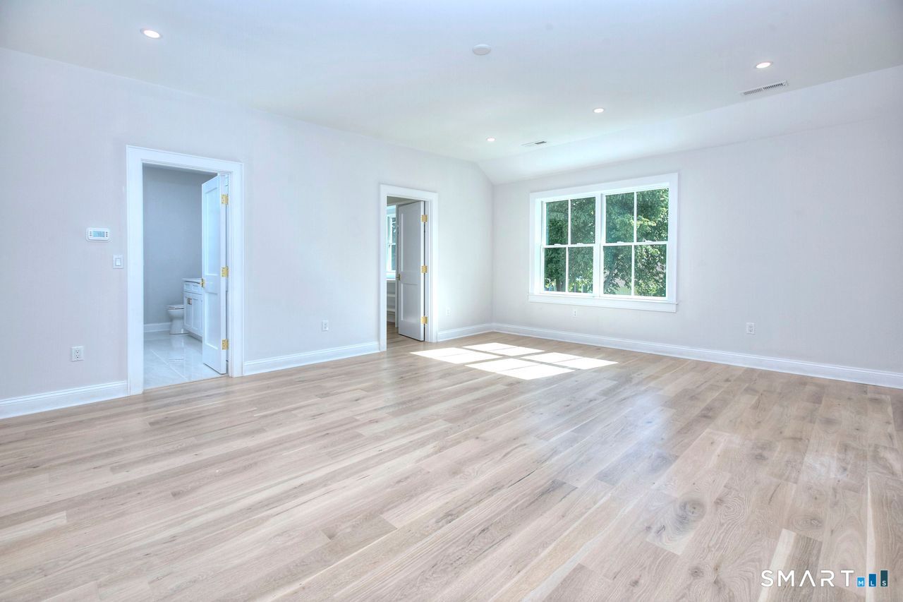 200 Henry Street Fairfield CT 06824
