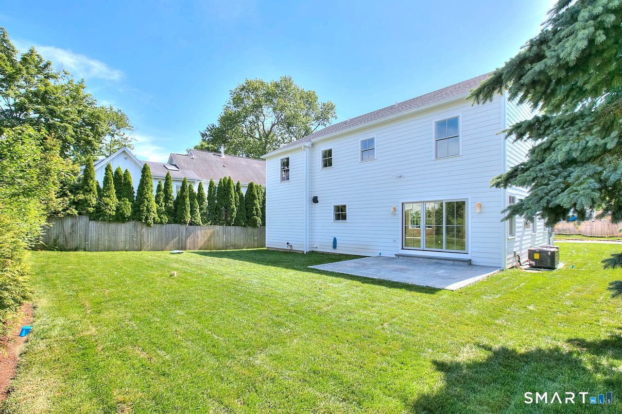 200 Henry Street Fairfield CT 06824