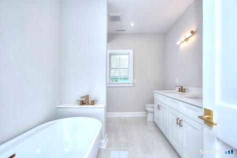 200 Henry Street Fairfield CT 06824