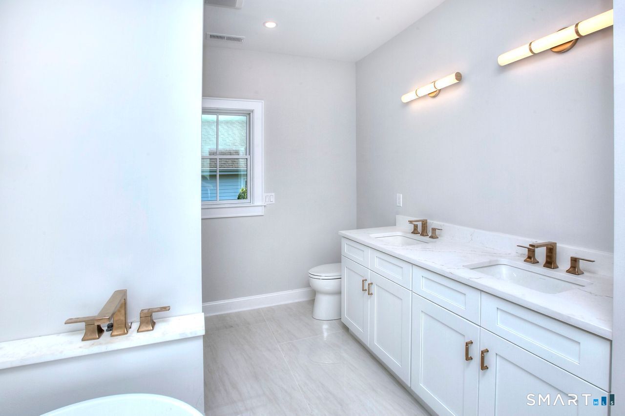 200 Henry Street Fairfield CT 06824