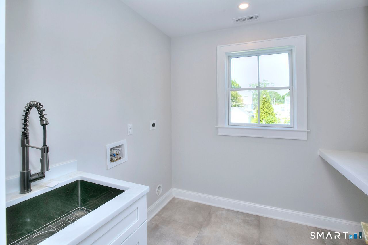 200 Henry Street Fairfield CT 06824