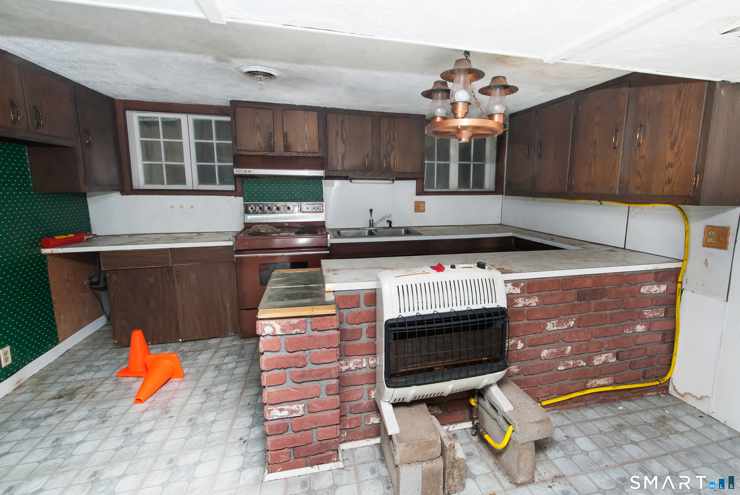 21 Riviera Terrace Oxford CT 06478