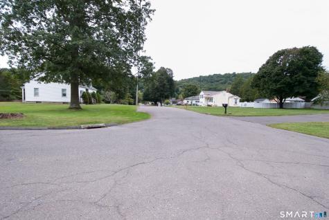 21 Riviera Terrace Oxford CT 06478