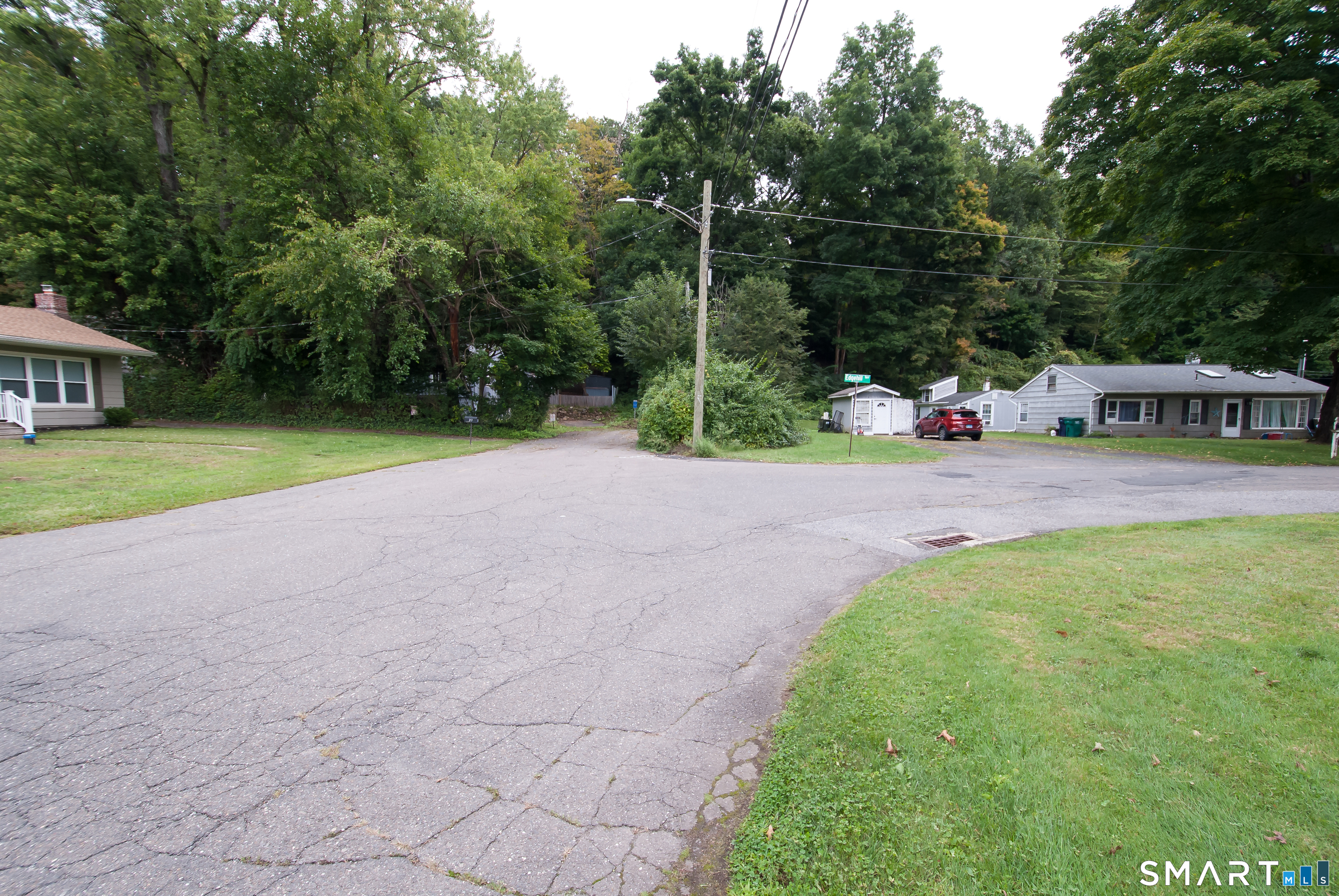 21 Riviera Terrace Oxford CT 06478