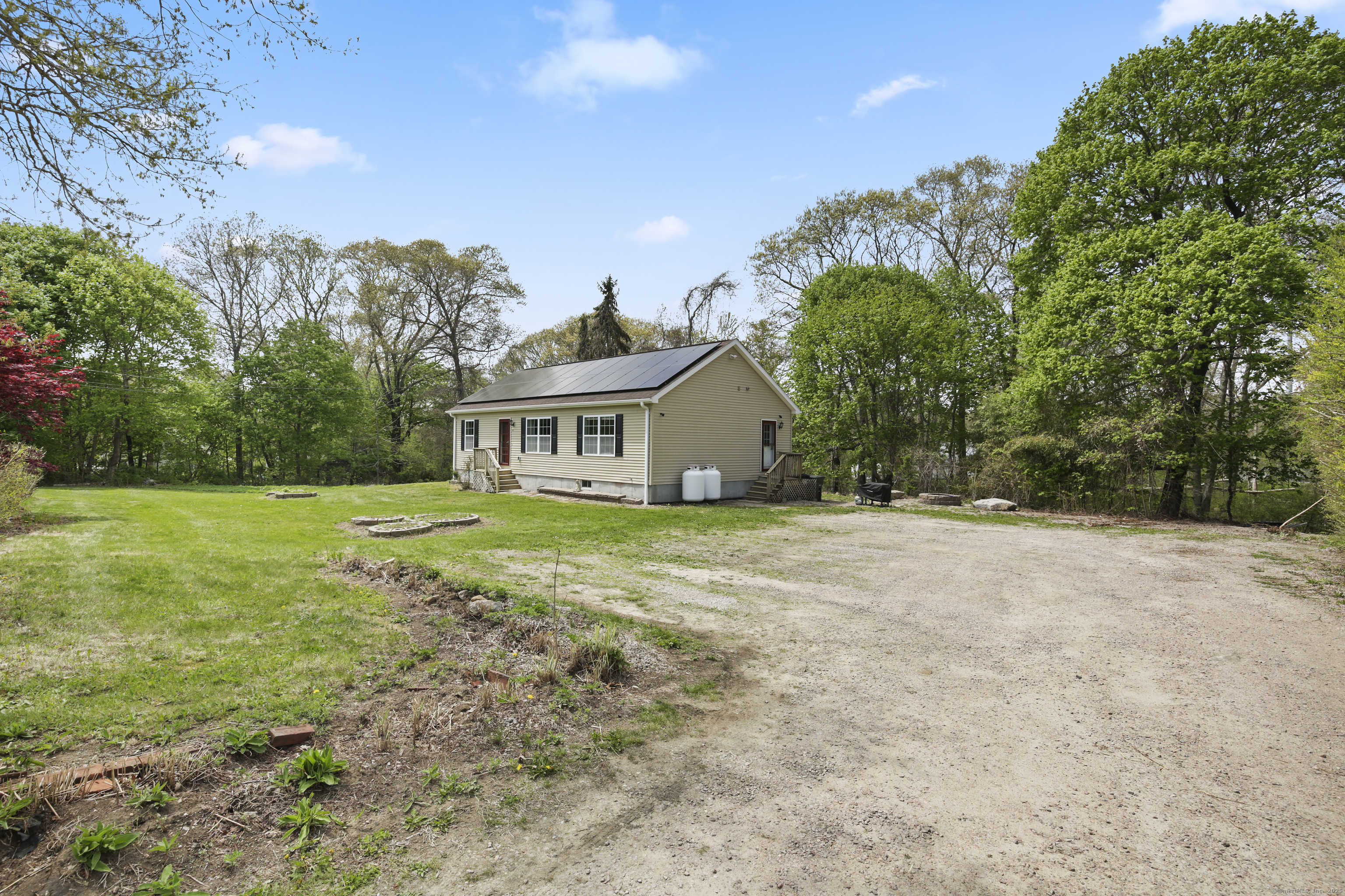 144 Pawcatuck Avenue Stonington CT 06379