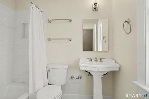 371 Grovers Avenue Bridgeport CT 06605