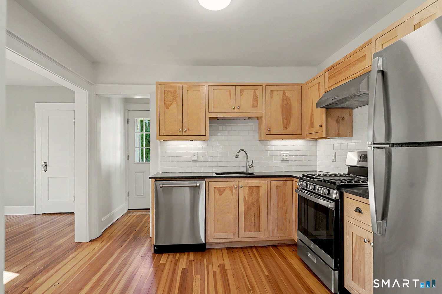 371 Grovers Avenue Bridgeport CT 06605