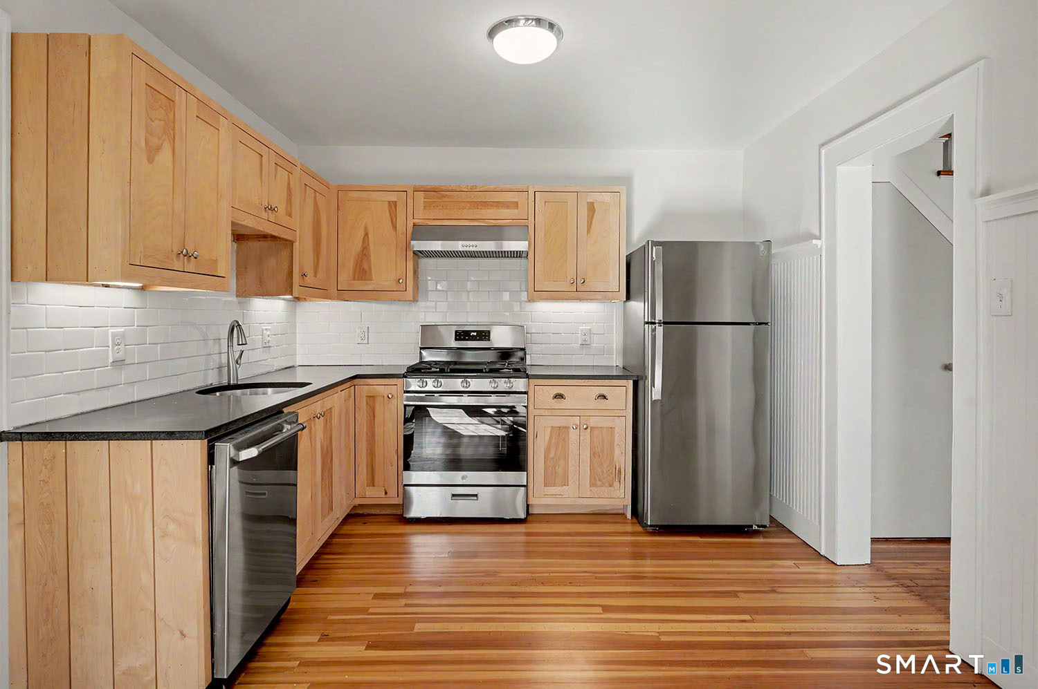 371 Grovers Avenue Bridgeport CT 06605