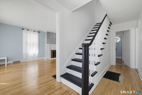 30 Winthrop Terrace Meriden CT 06451