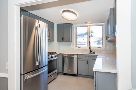 11 Eleanor Place Newington CT 06111