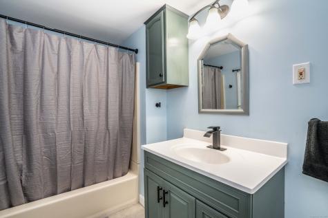 11 Eleanor Place Newington CT 06111