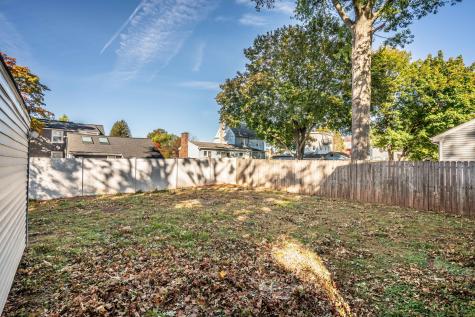 11 Eleanor Place Newington CT 06111