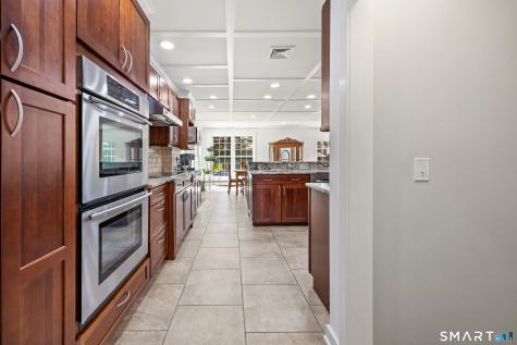 1062 Amherst Place Cheshire CT 06410