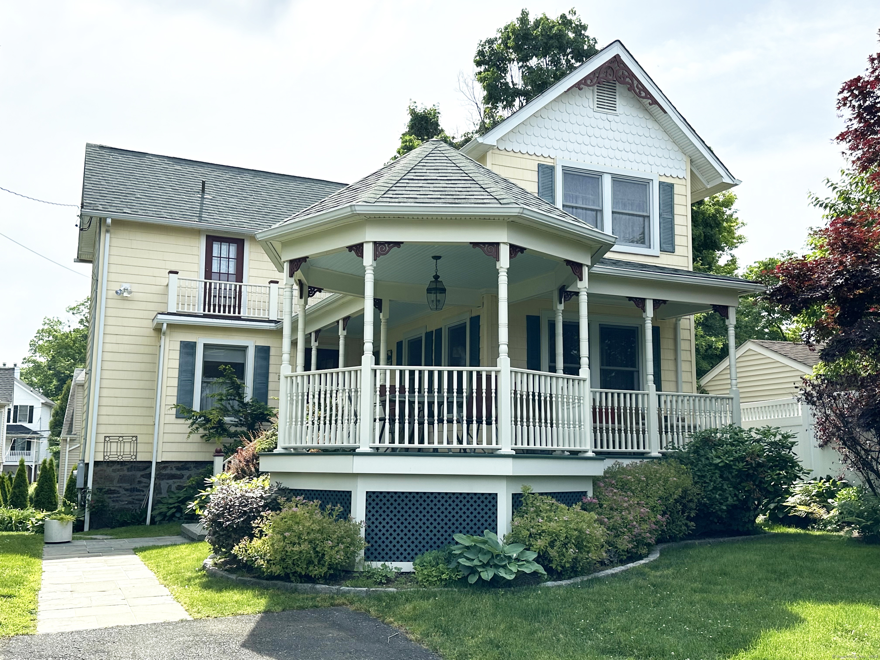 27 Kirby Street Greenwich CT 06830
