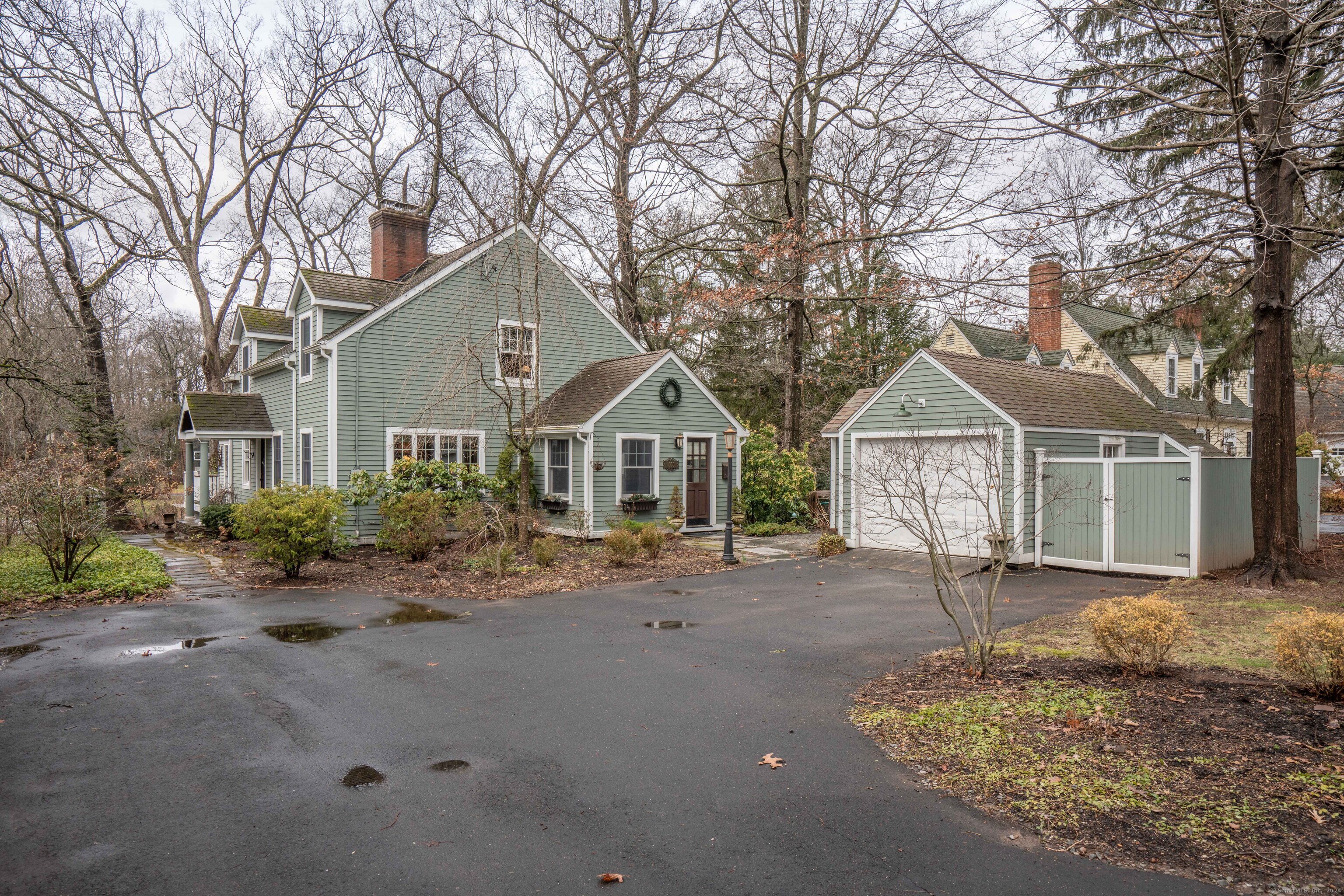 353 Ridgewood Road West Hartford CT 06107