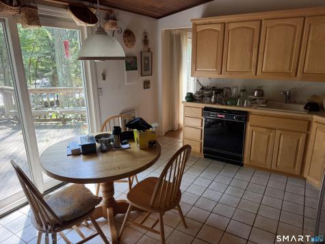 4 Nottingham Road Old Lyme CT 06371