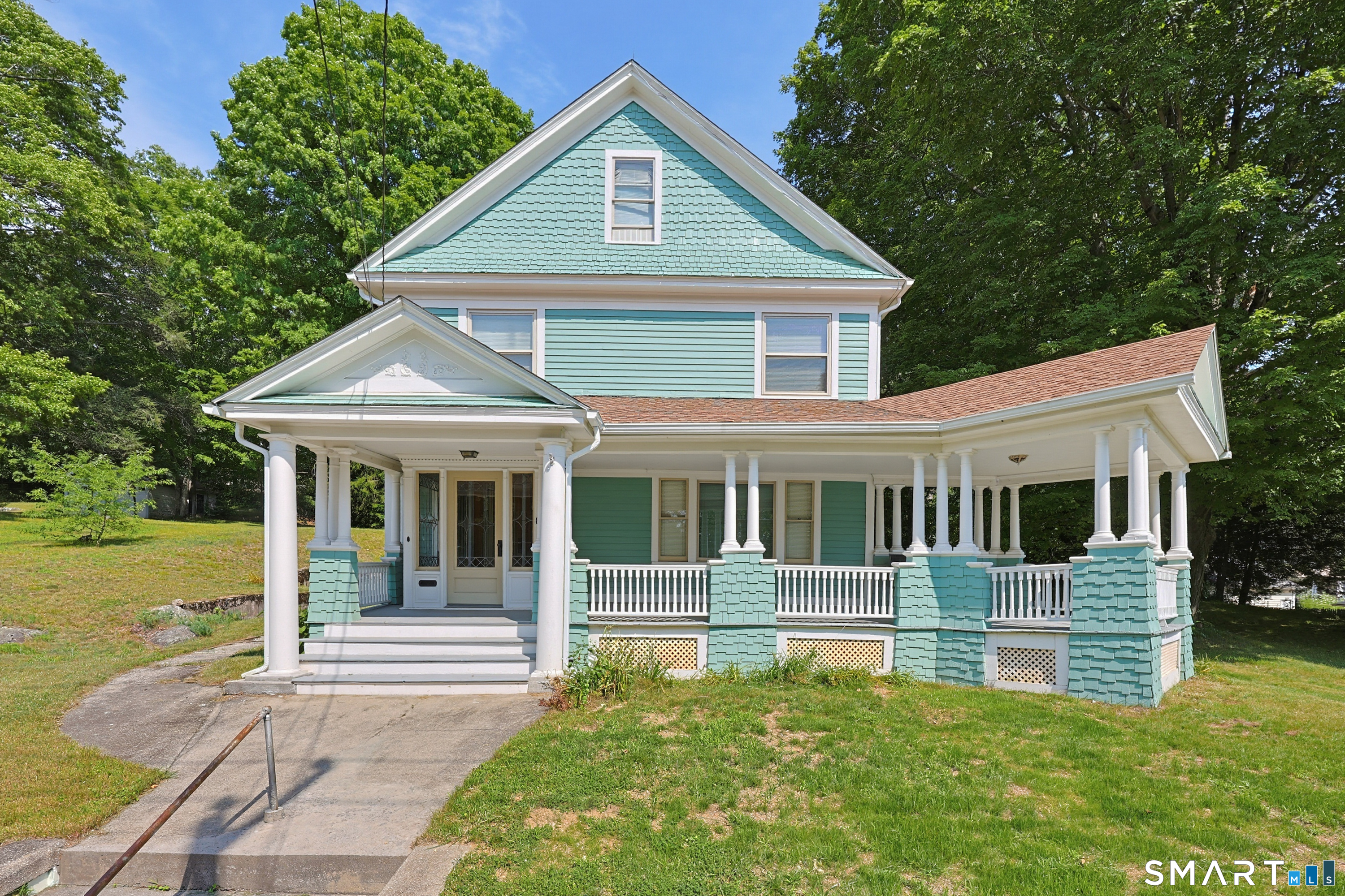 89 Mechanics Street Putnam CT 06260
