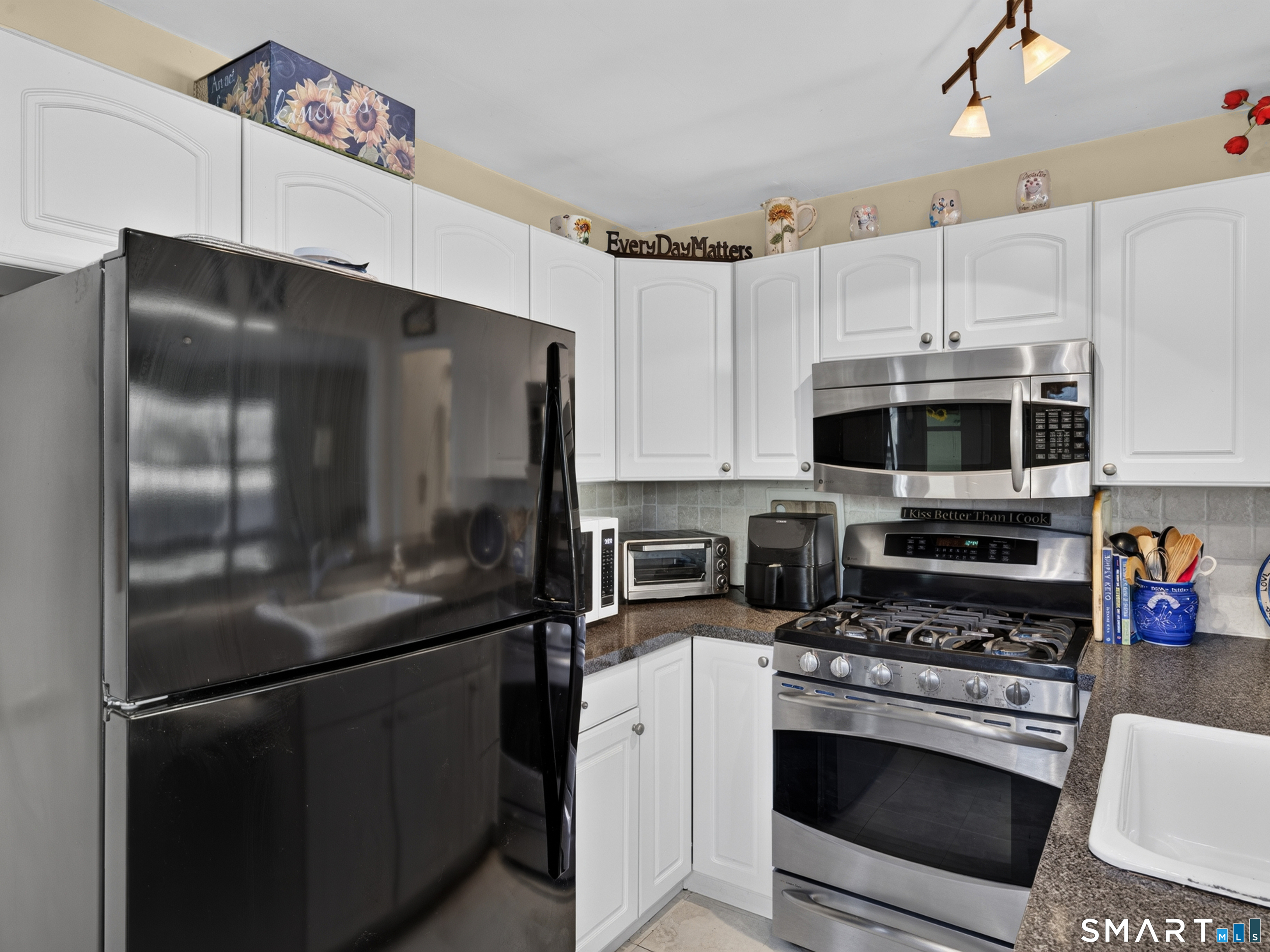 1245 Flanders Road Groton CT 06355
