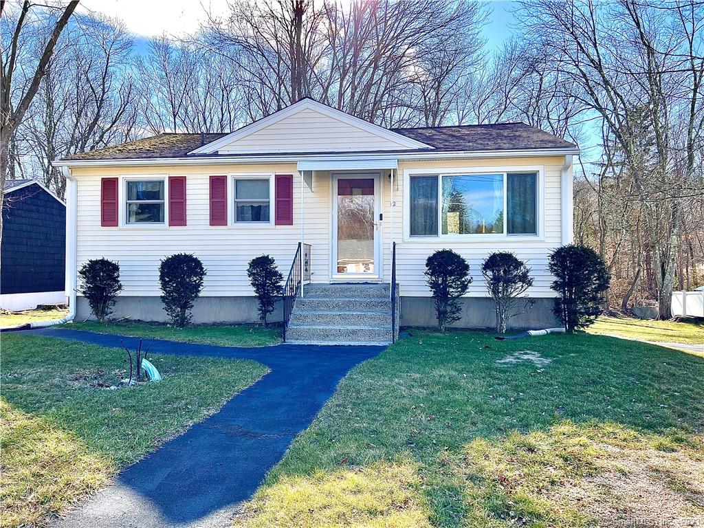 12 Frisbie Circle Wolcott CT 06716