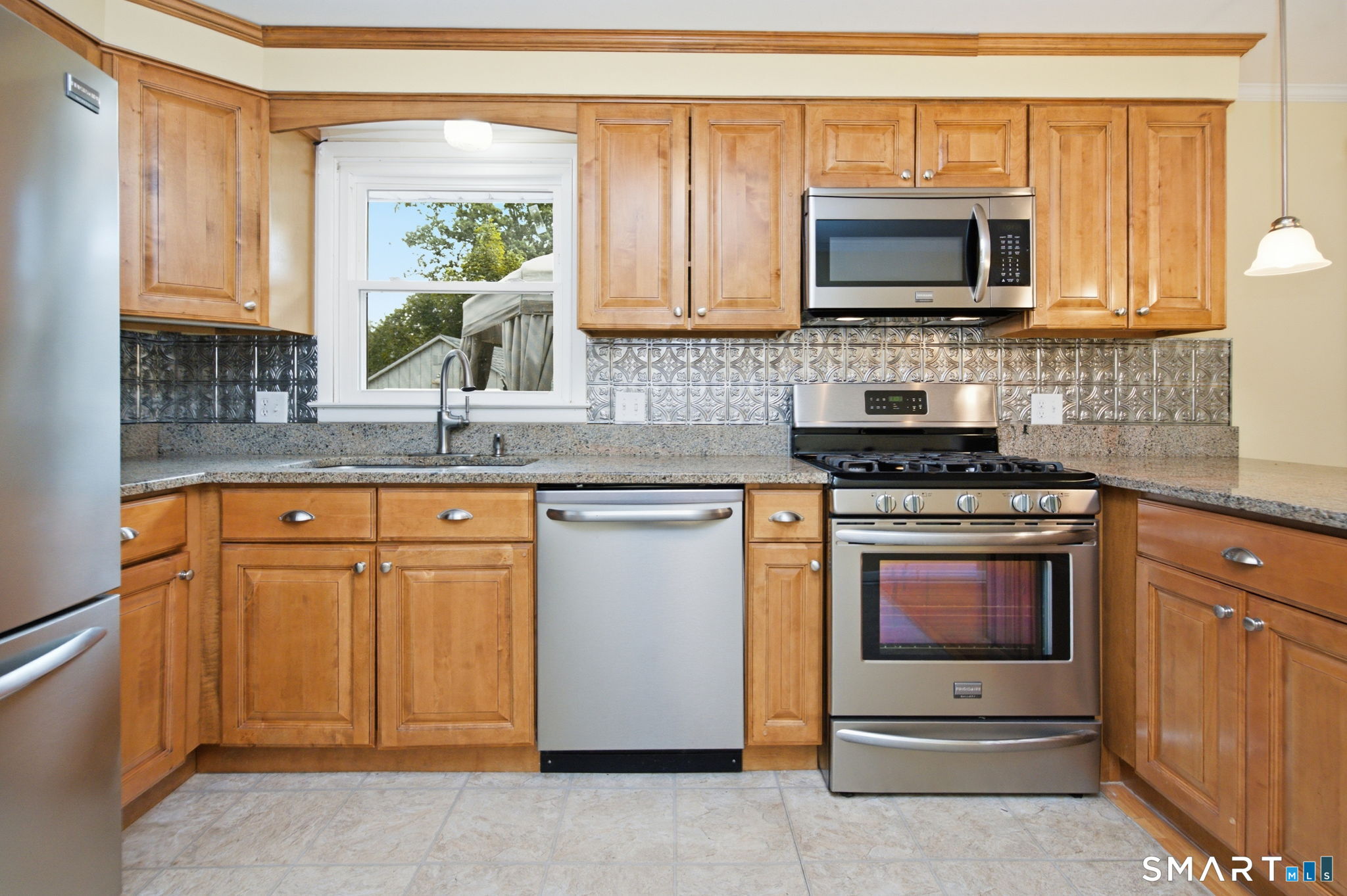 74 Live Oaks Road Milford CT 06460