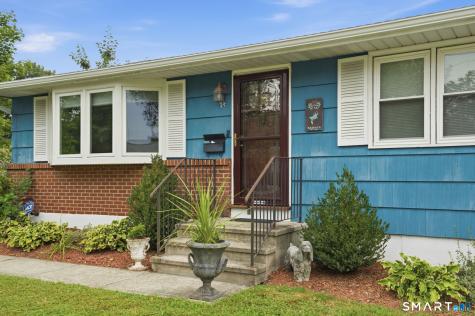 74 Live Oaks Road Milford CT 06460