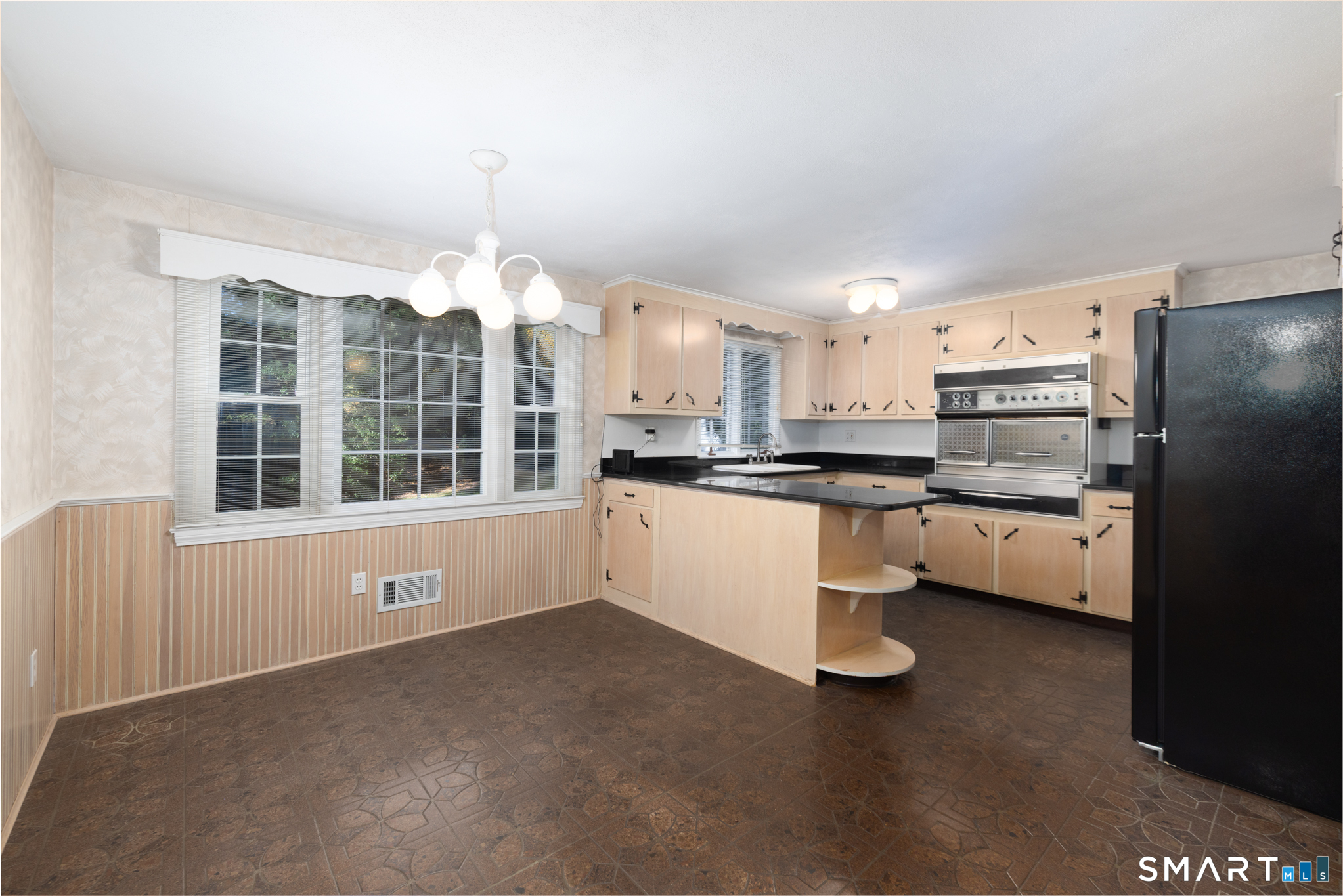 35 Oak Hill Drive Bristol CT 06010