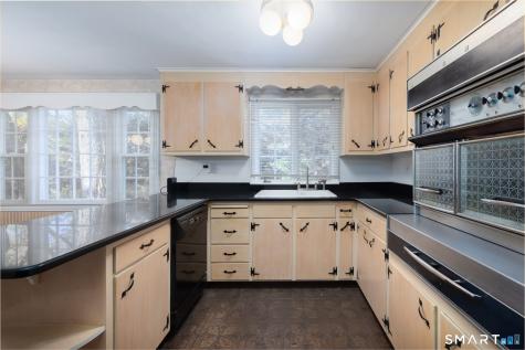35 Oak Hill Drive Bristol CT 06010