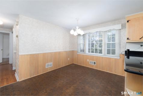 35 Oak Hill Drive Bristol CT 06010