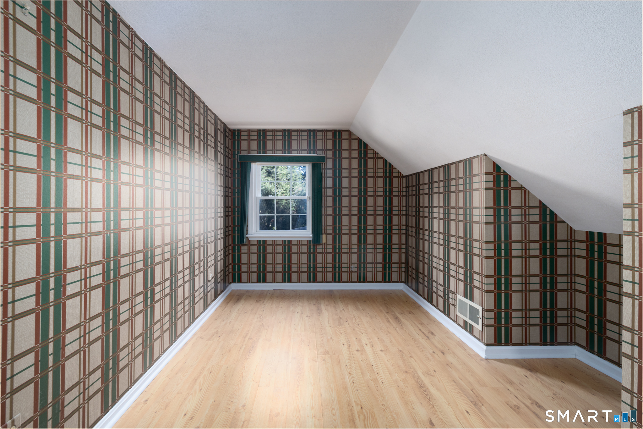 35 Oak Hill Drive Bristol CT 06010