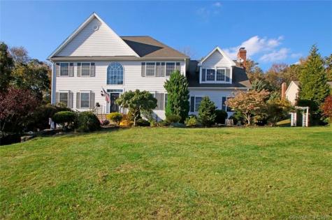 22 Pepperidge Road Newtown CT 06470
